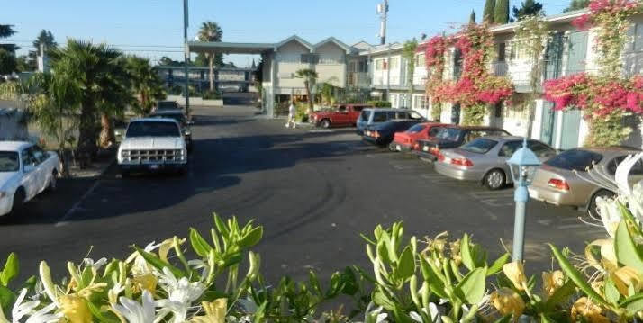 Antioch Executive Inn Esterno foto