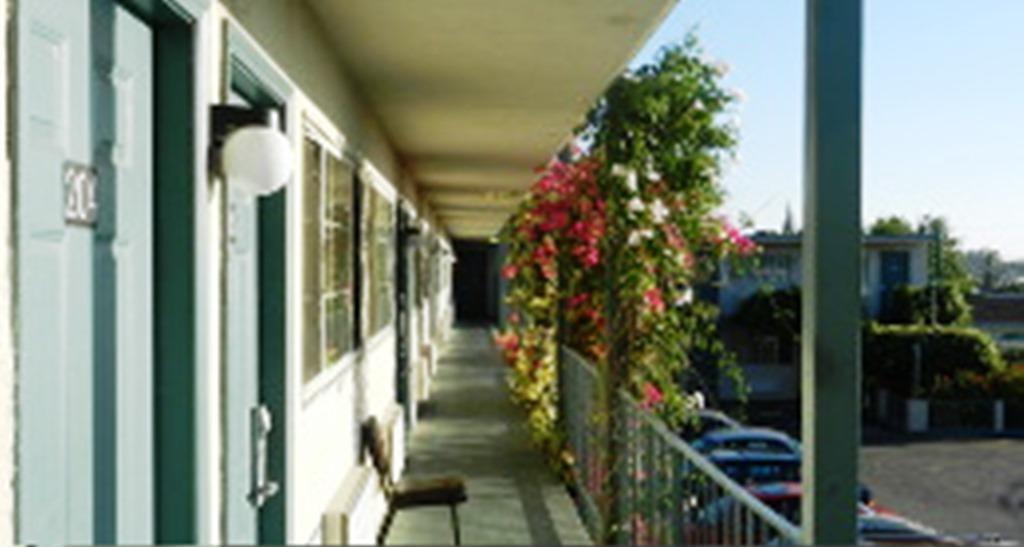 Antioch Executive Inn Esterno foto